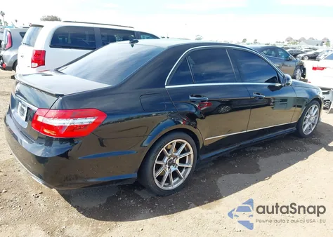 2010 Mercedes-Benz E 550 from USA, damaged, VIN WDDHF7CBXAA055547